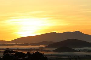 Sunrise over Mt Bartle Frere - Southern Tablelands